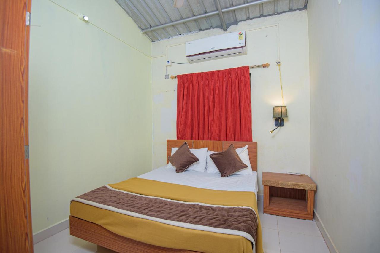 Prajakta Rest House Alībāg Εξωτερικό φωτογραφία
