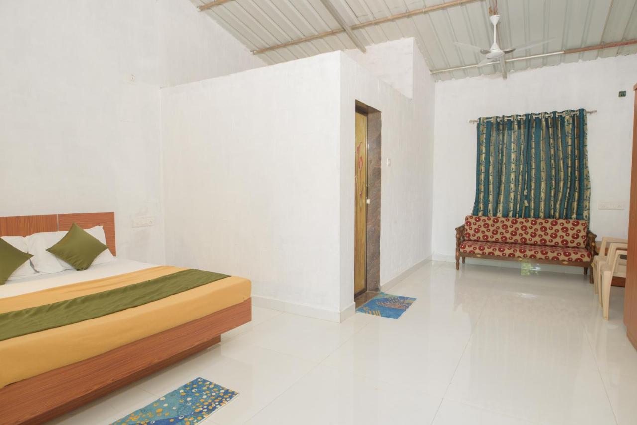 Prajakta Rest House Alībāg Εξωτερικό φωτογραφία